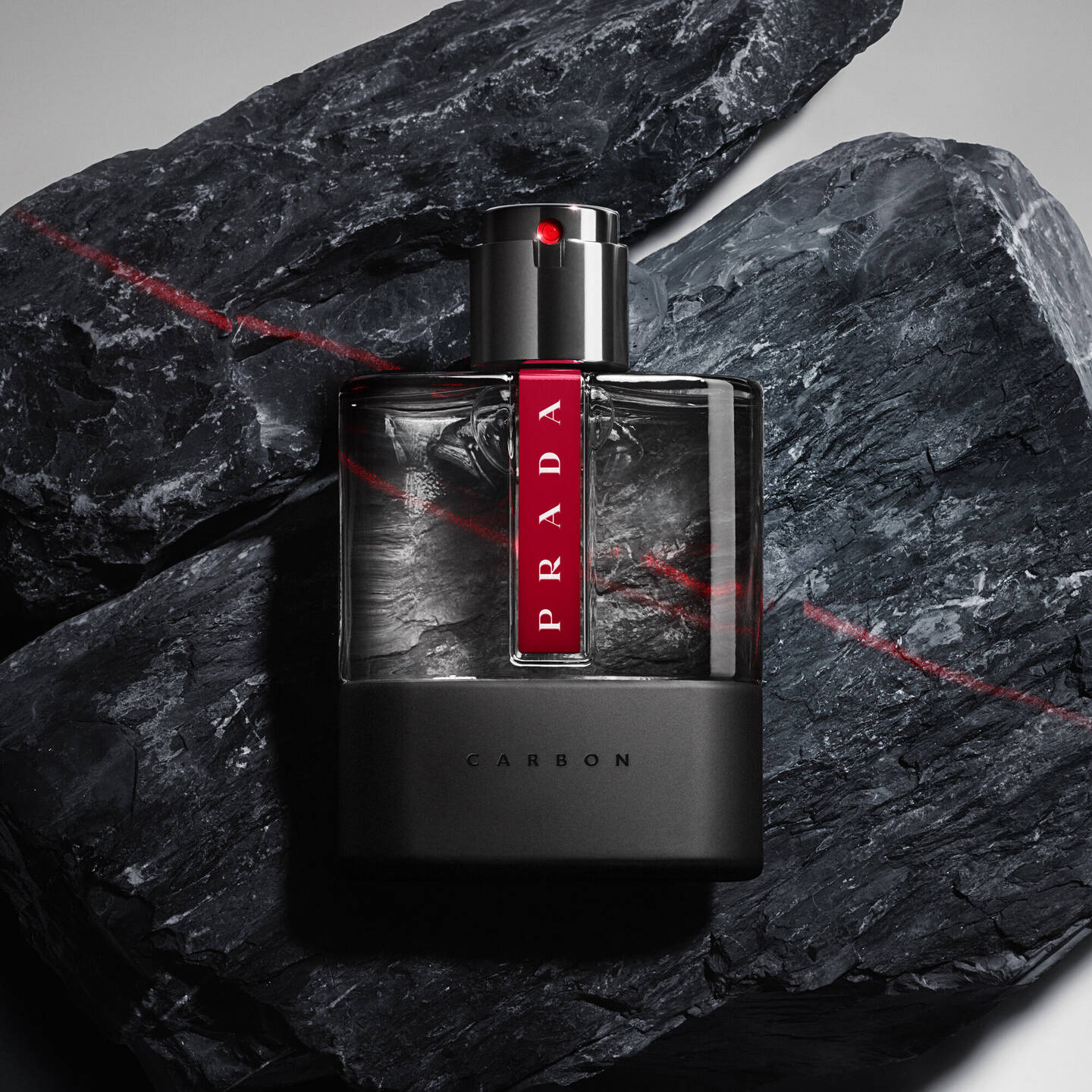 Luna Rossa Carbon Eau de Toilette For Him