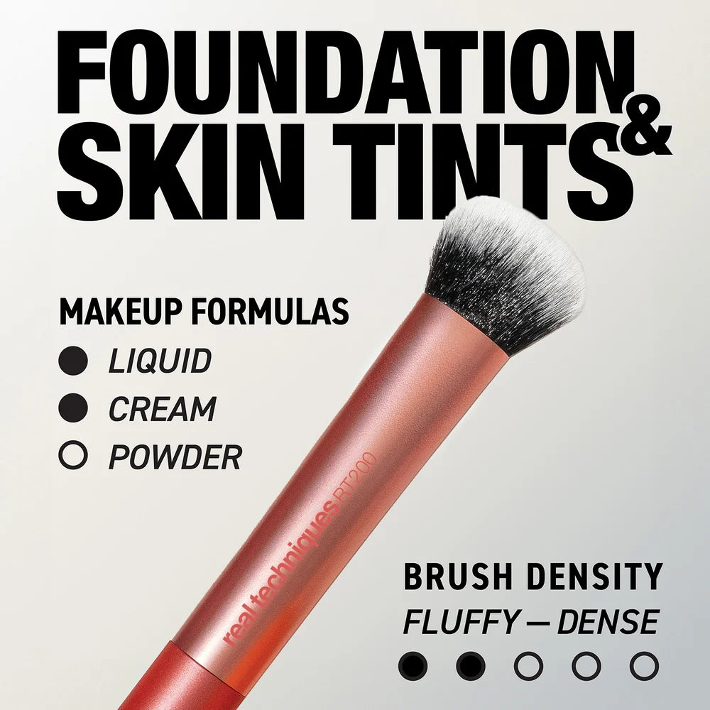 Expert Face Makeup Brush 200